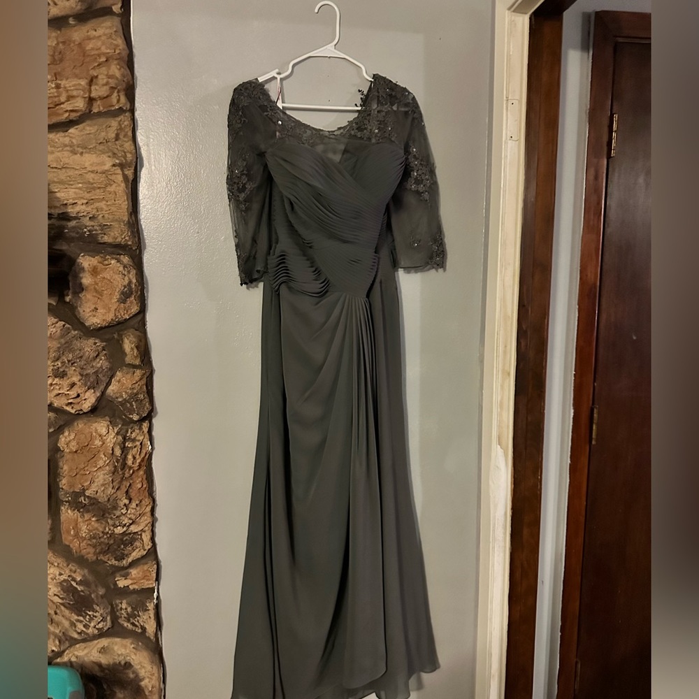 Gray with Lace sleeves Dress